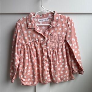 Zara Kids Pink and White Polka Dot Button Down Shirt Size 3-4